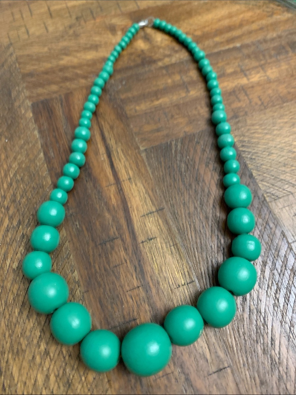 Green Graduated Wooden Bead Necklace - Women Jewelry
